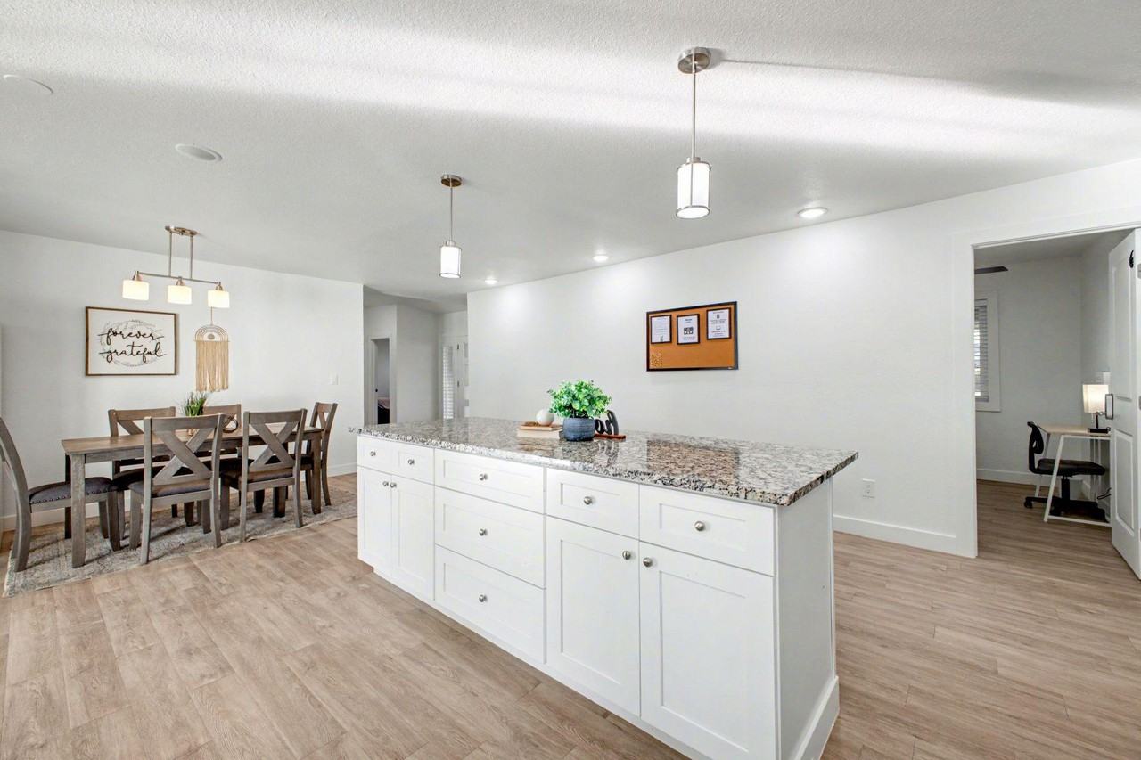 N Fraser Dr - Photo 4 of 34