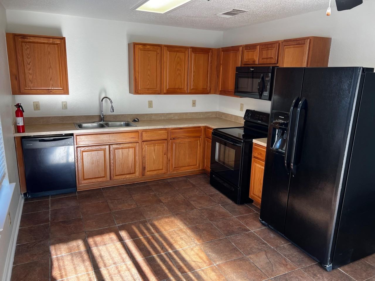 Branding Fld - Photo 3 of 13