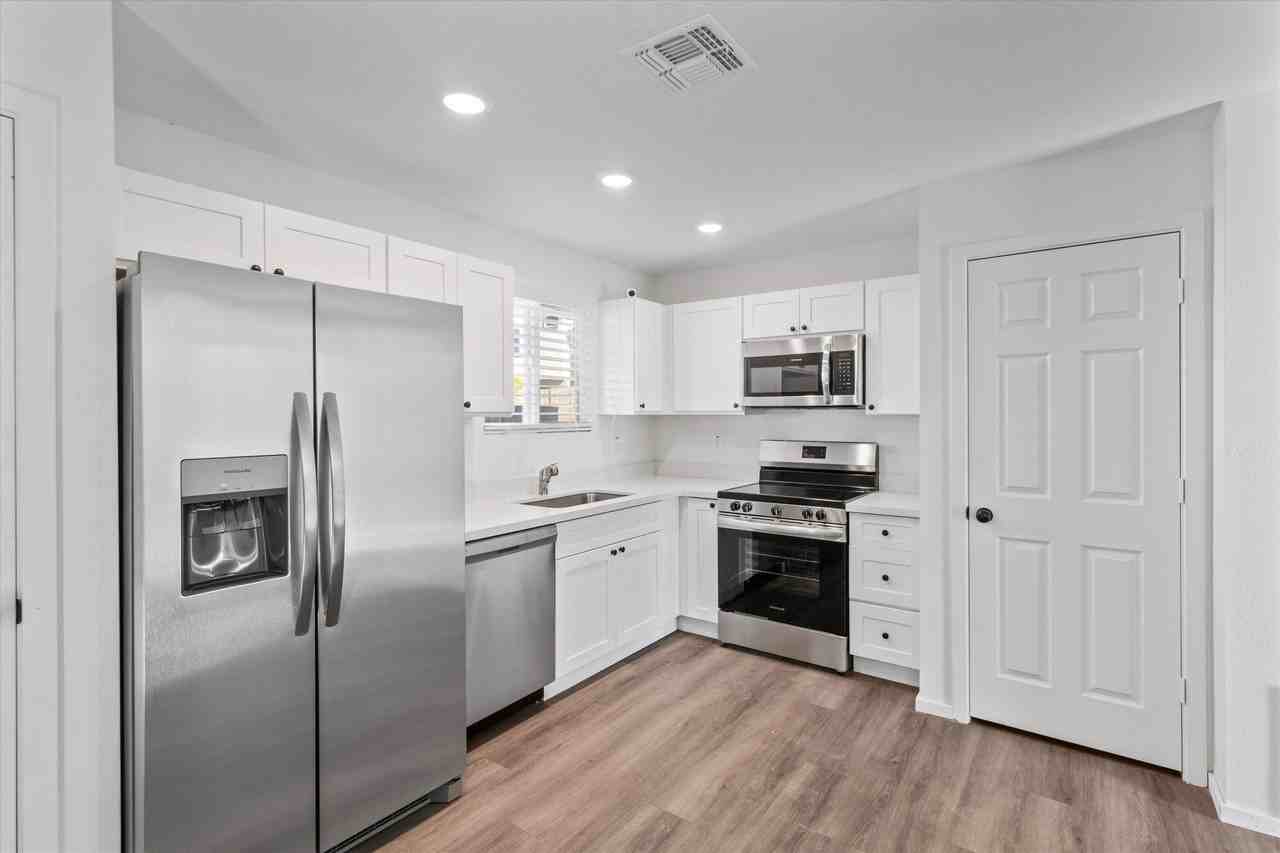 S 12th St - Photo 2 of 10