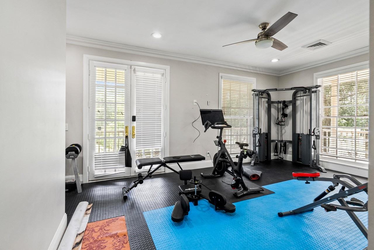 Northgate Forest Dr - Photo 4 of 16