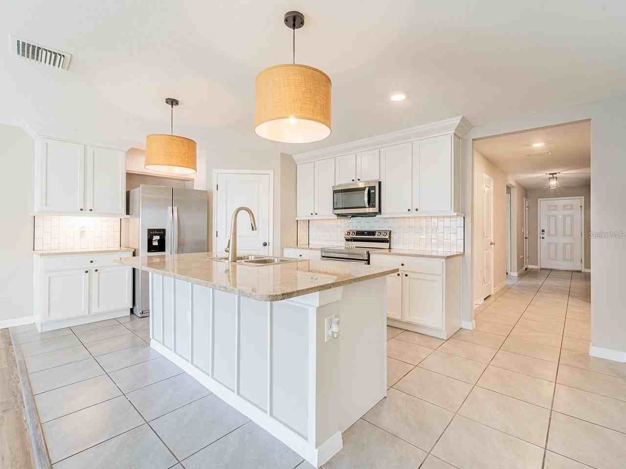 13748 Wineberry Dr - Photo 7 of 46