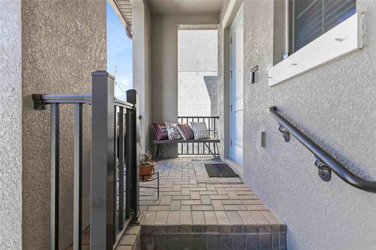 7410 S Faul St - Photo 4 of 46