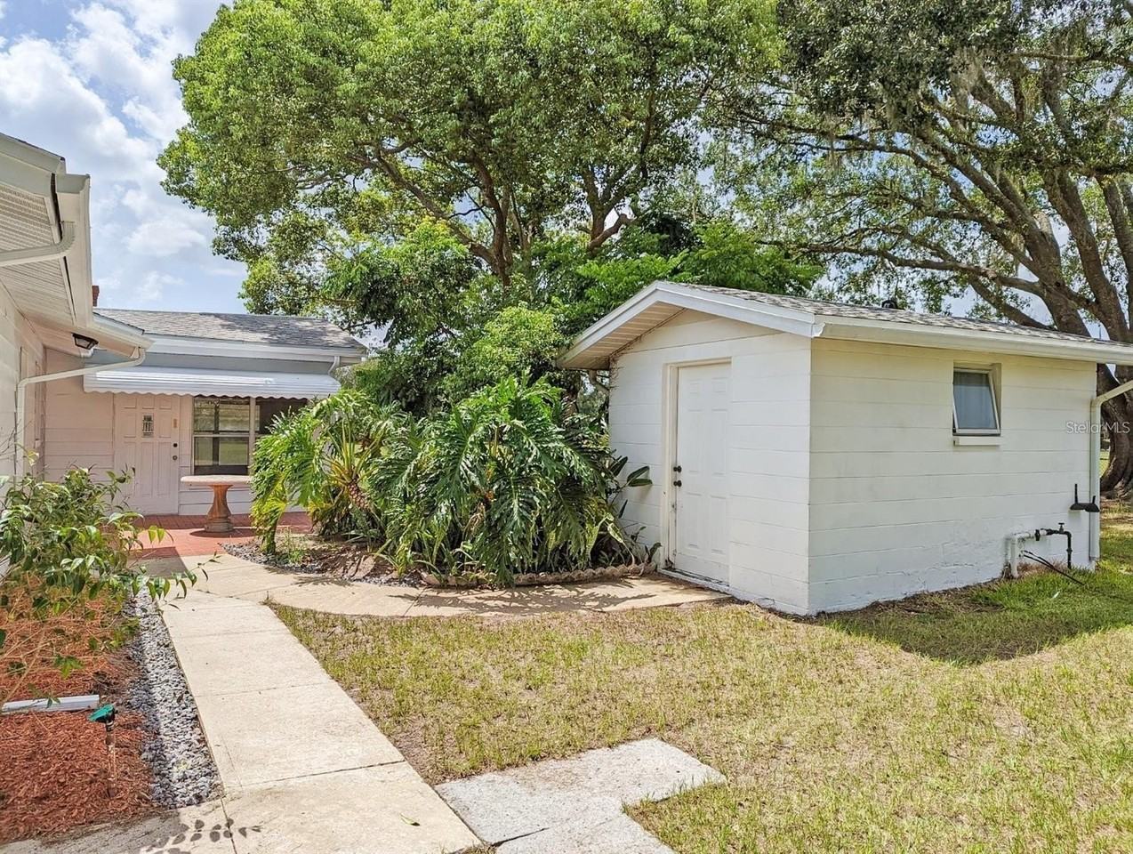 18110 Dorman Rd - Photo 6 of 25