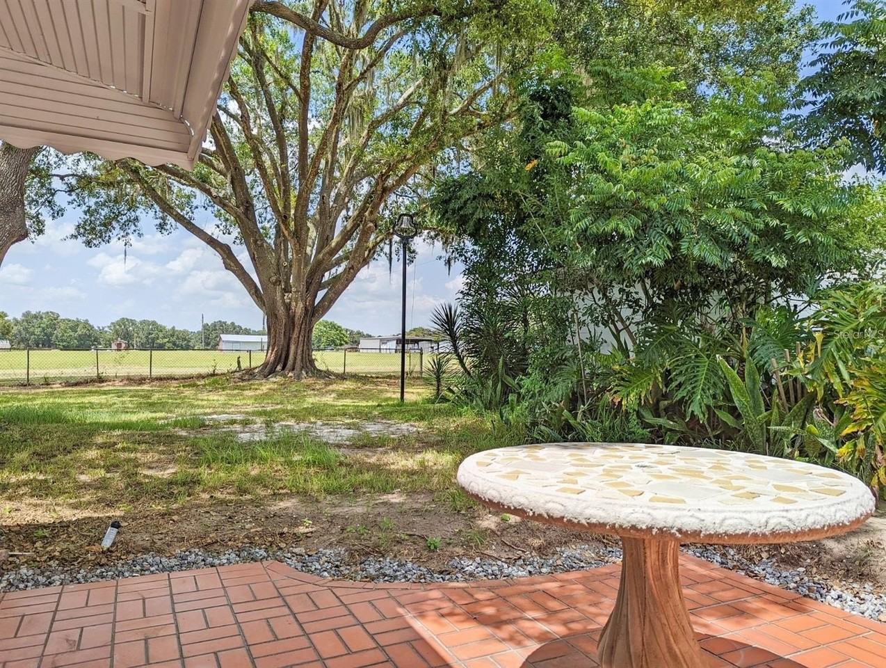 18110 Dorman Rd - Photo 7 of 25