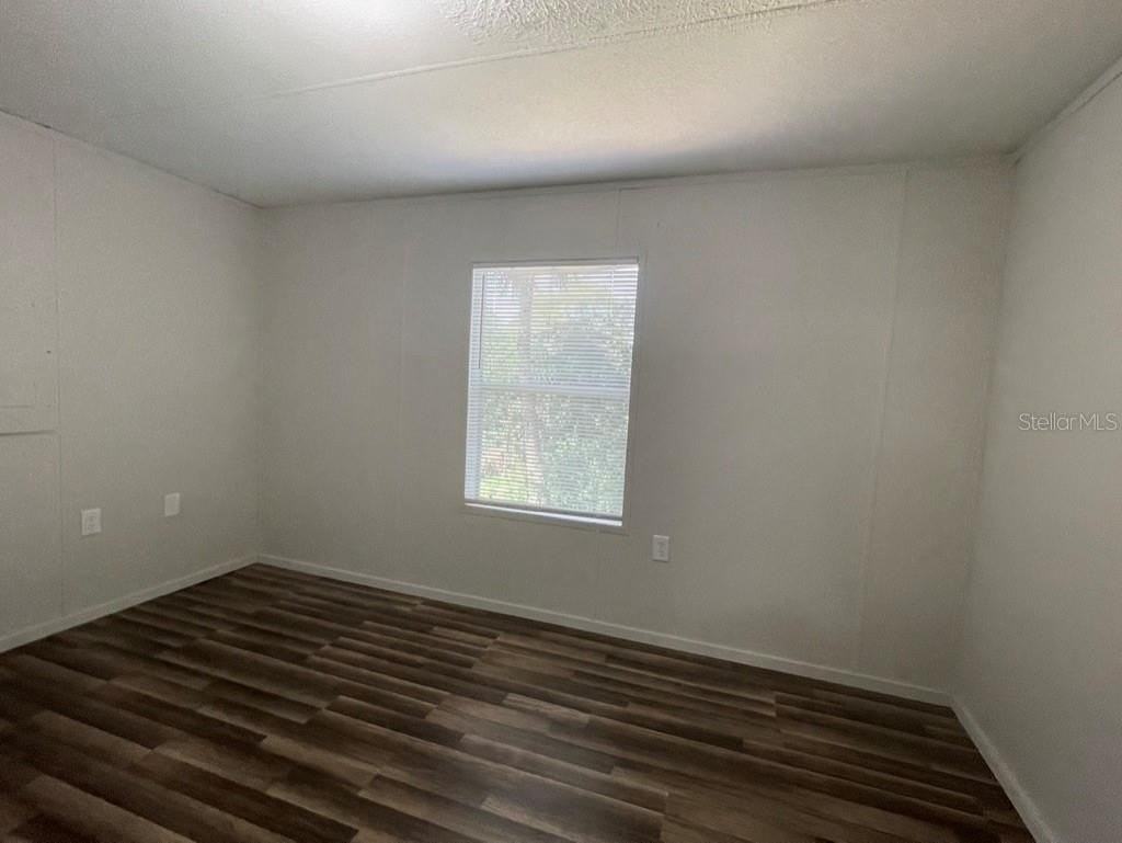 6316 Eugene Acres Ln - Photo 7 of 15