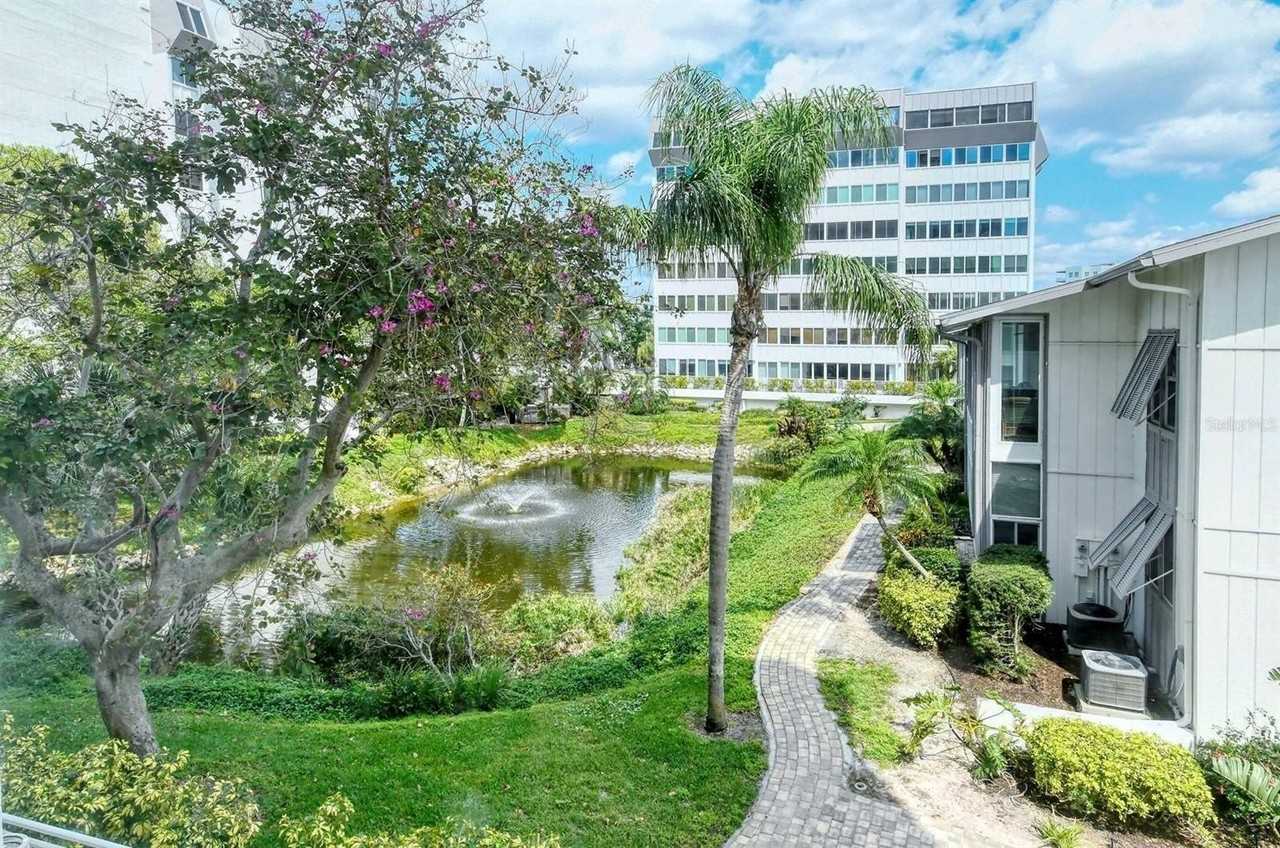 1055 W Peppertree Dr #207AA - Photo 3 of 24