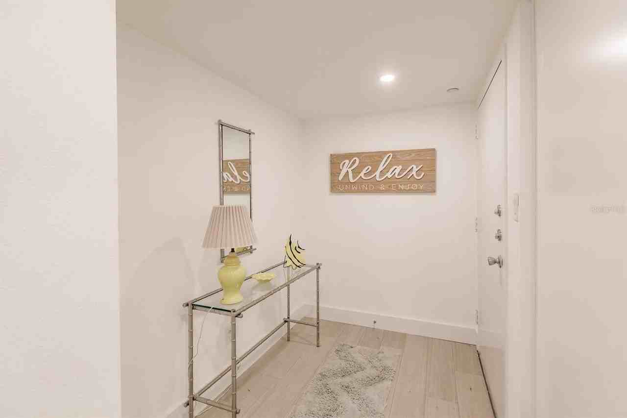 1055 W Peppertree Dr #207AA - Photo 4 of 24