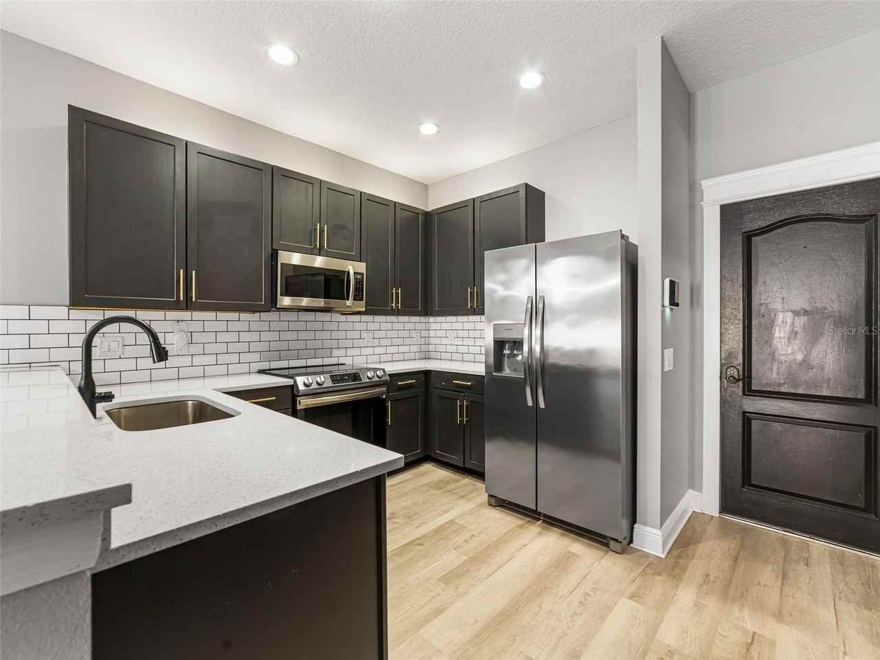 15509 Long Cypress Dr - Photo 7 of 32