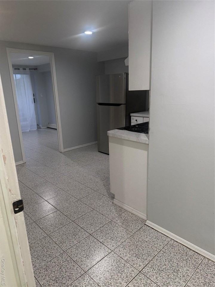 13211 11th Ave - Photo 4 of 5