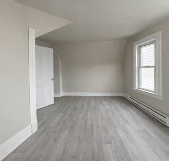 68 Waverly St Apt 3 #3 - Photo 4 of 8