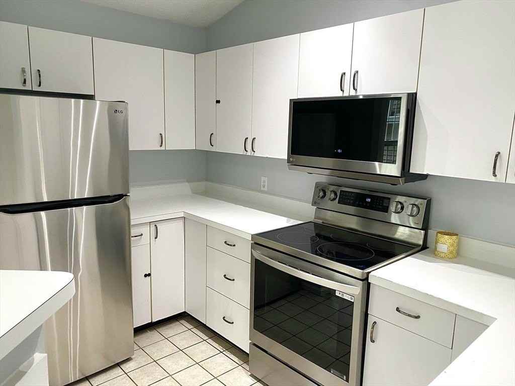 152 Tyson Commons Ln Unit 152 #152 - Photo 5 of 21