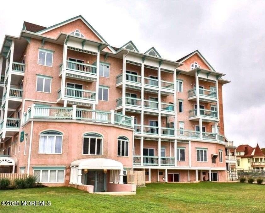 16 Lake Ave Apt 16 #16 - Photo 3 of 21