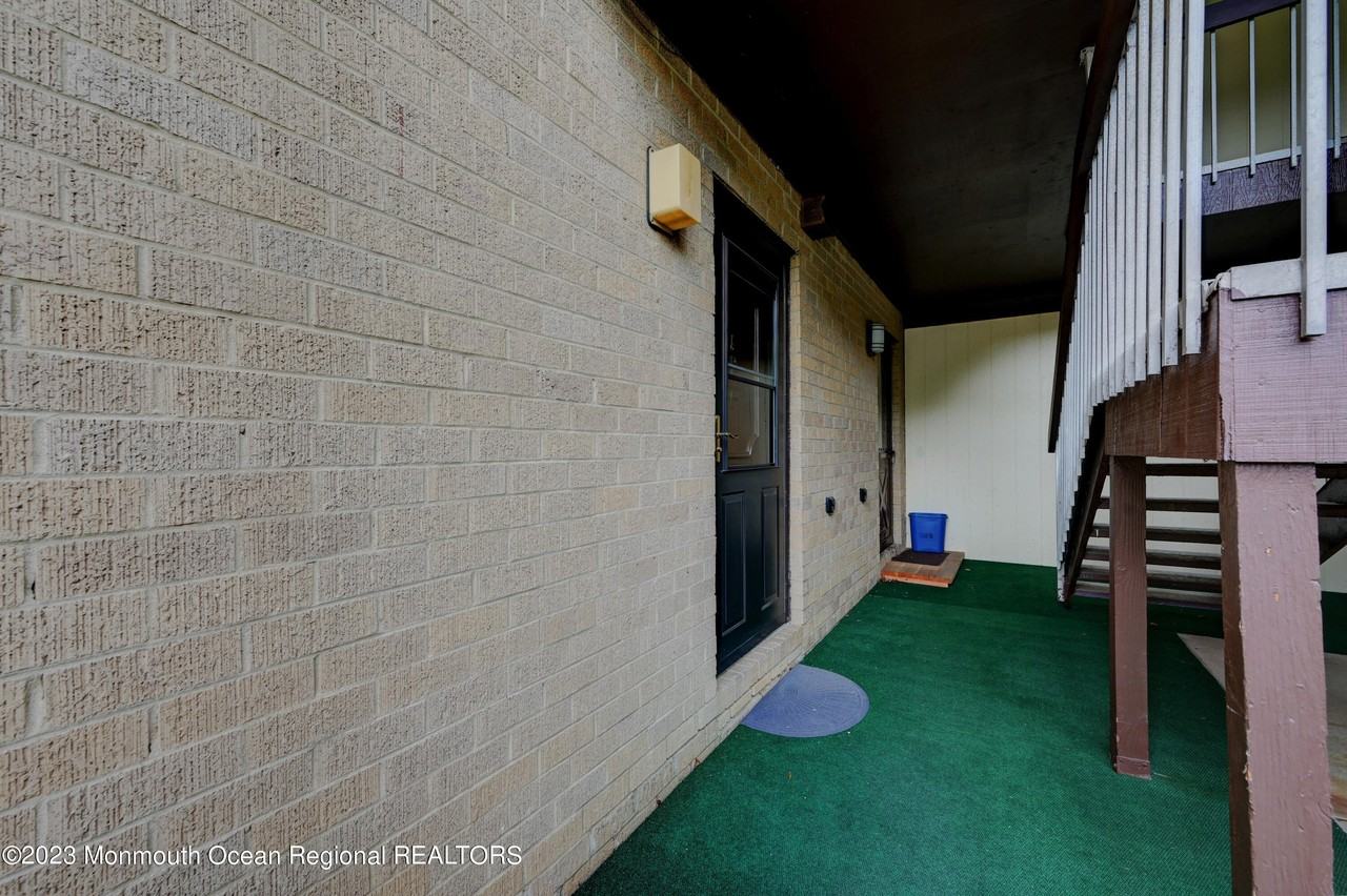 58 Amberly Dr Unit A #A - Photo 2 of 21