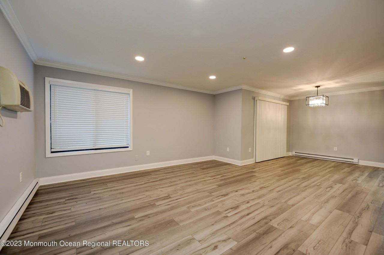 58 Amberly Dr Unit A #A - Photo 7 of 21