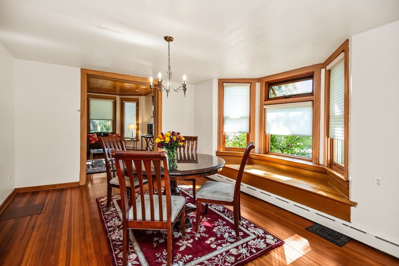 4634 N Kennicott Ave Unit 1 #1 - Photo 5 of 11