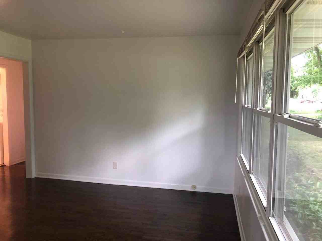 116 Pauline Ave - Photo 4 of 9