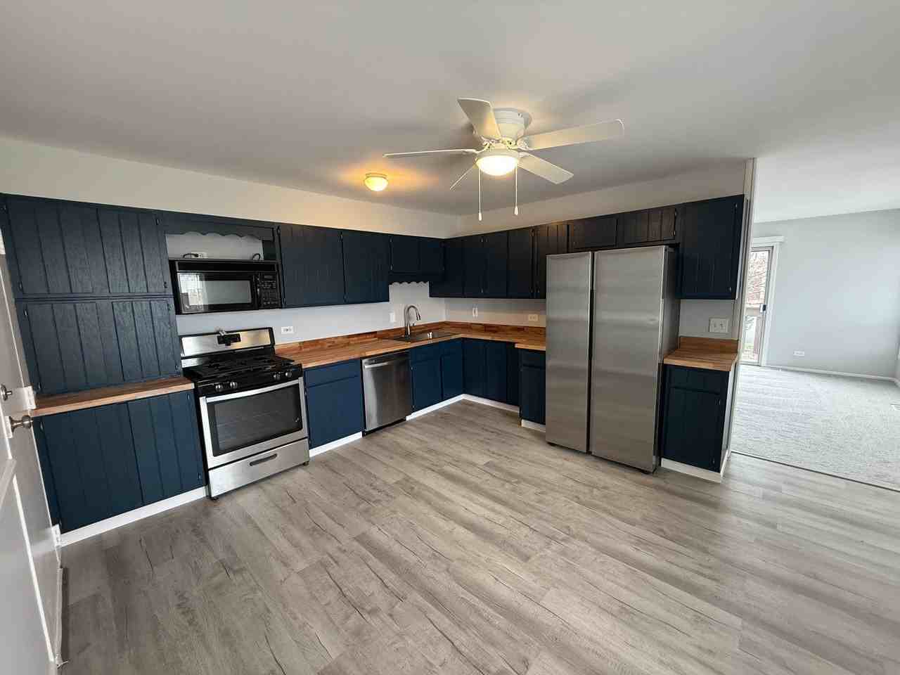 20137 S Hampton Ct Unit A #A - Photo 3 of 15