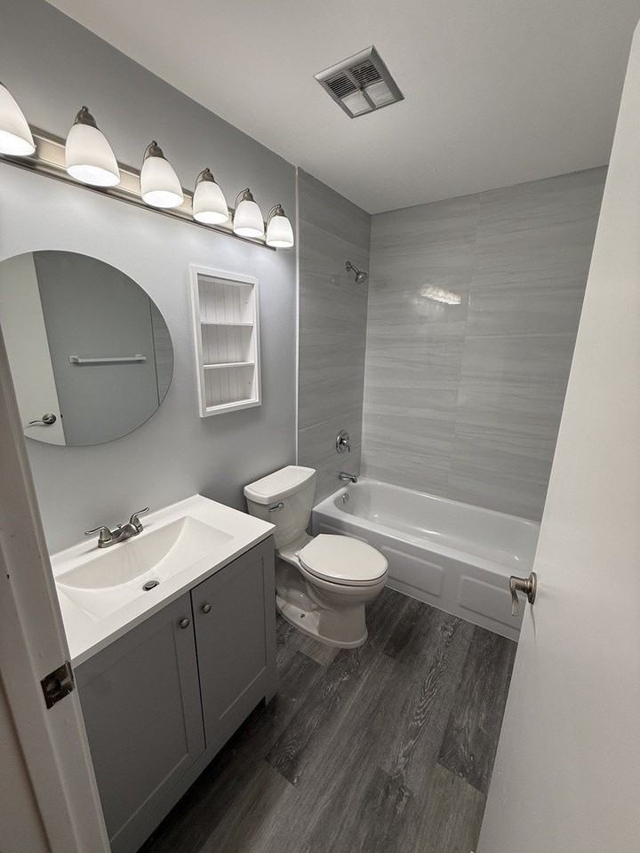 20137 S Hampton Ct Unit A #A - Photo 4 of 15