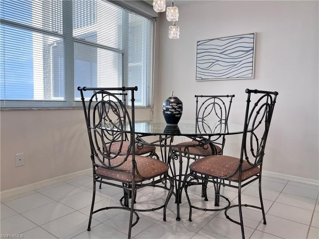 5550 Heron Point Dr #704 - Photo 6 of 32
