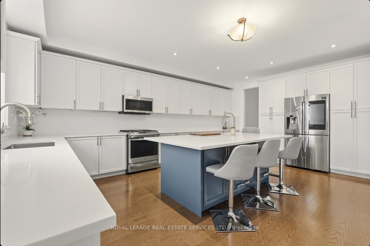 118 Coastline Drive - Photo 6 of 12