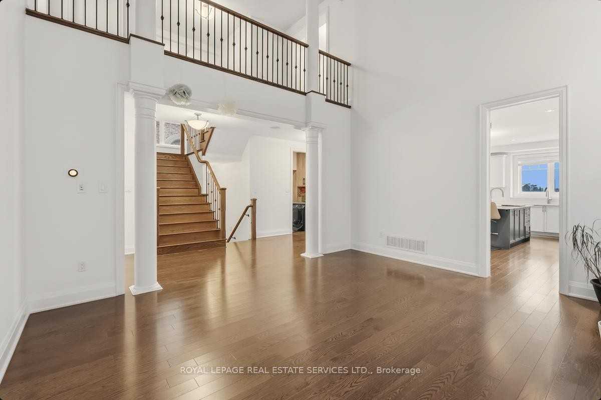 118 Coastline Drive - Photo 2 of 12