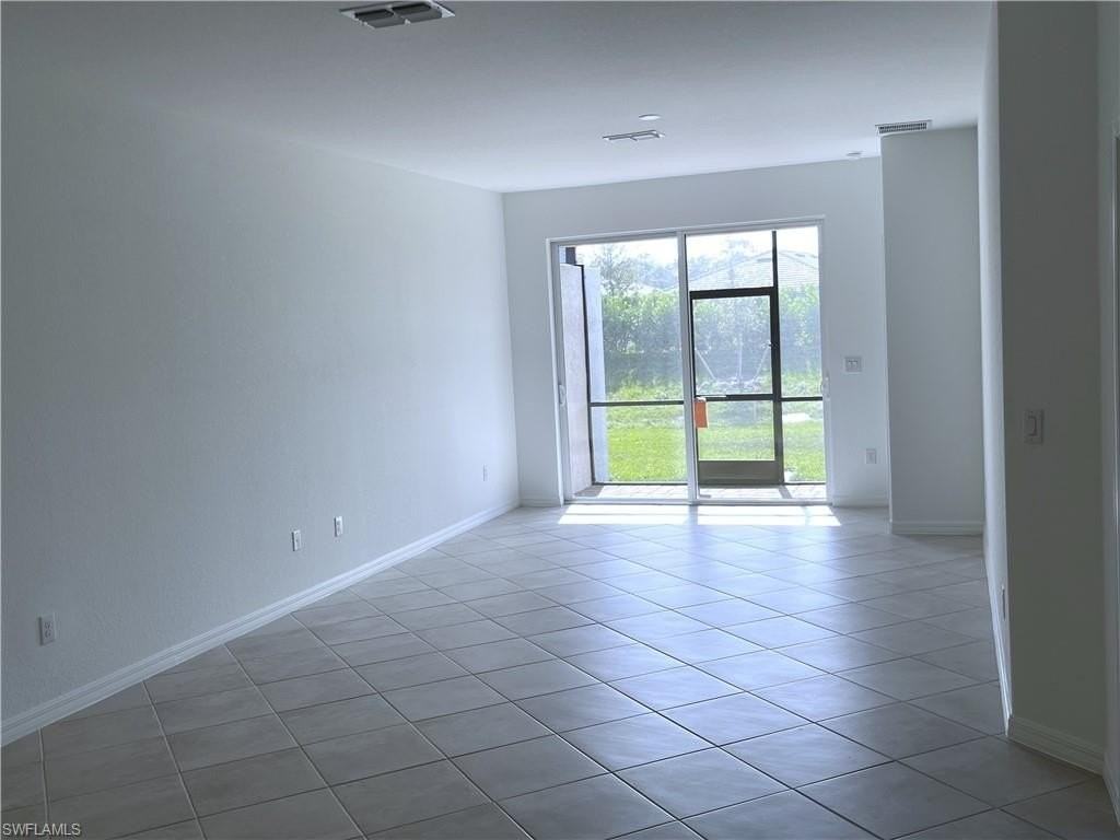 2176 Dragonfruit Way - Photo 4 of 12