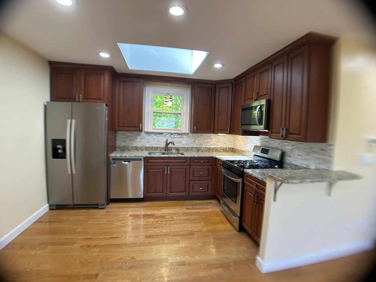 41 Davis Avenue - 1Unit 4 #1 - Photo 6 of 21