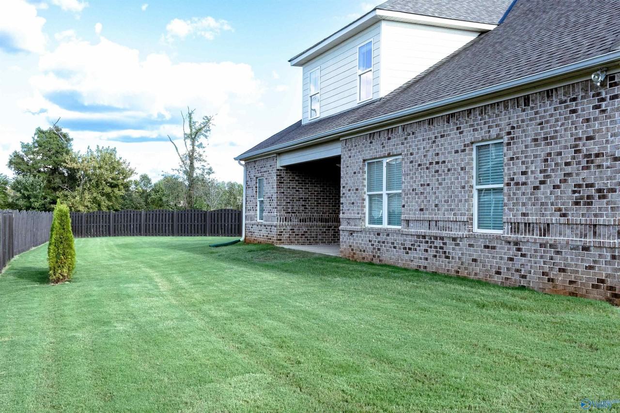 102 Willow Lake Cir Sw - Photo 5 of 20