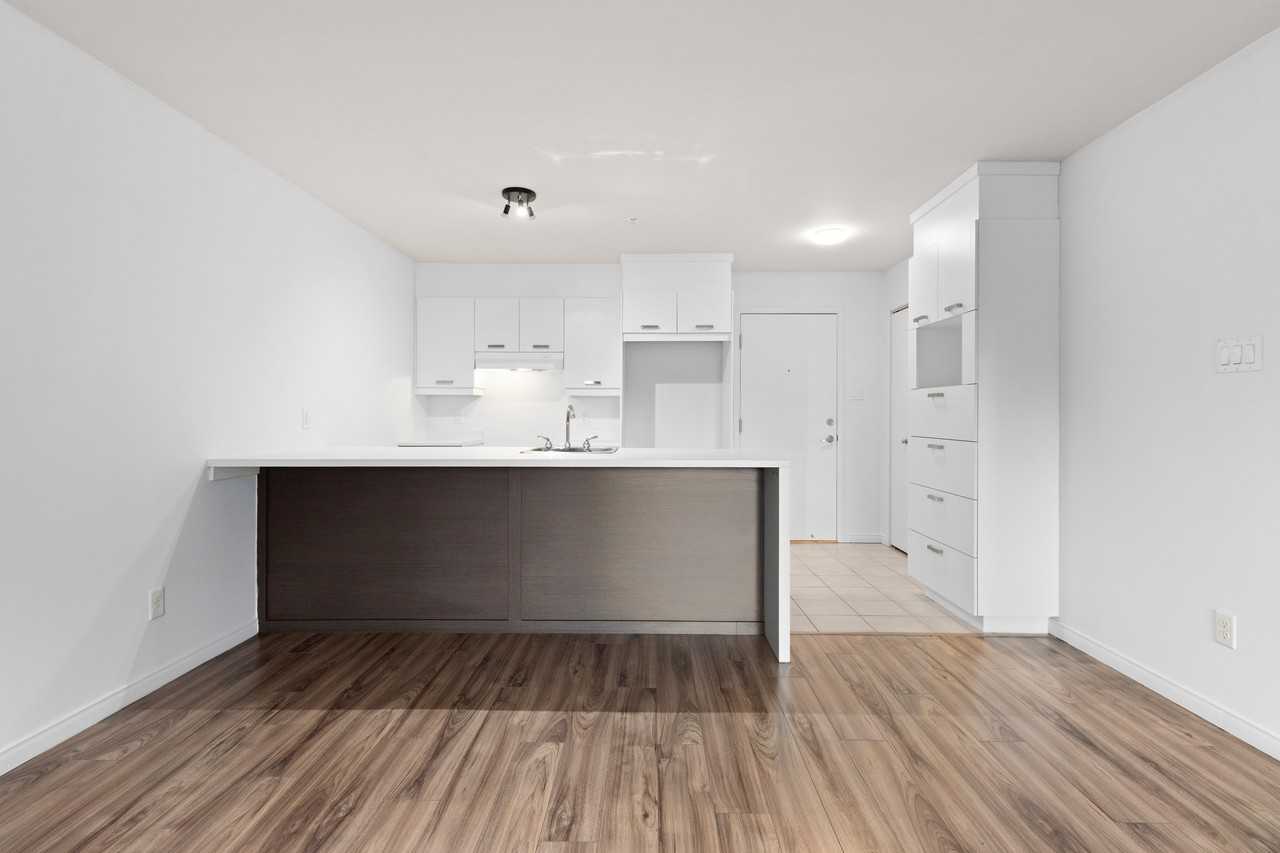 37 Rue Saint-Denis - Photo 5 of 15