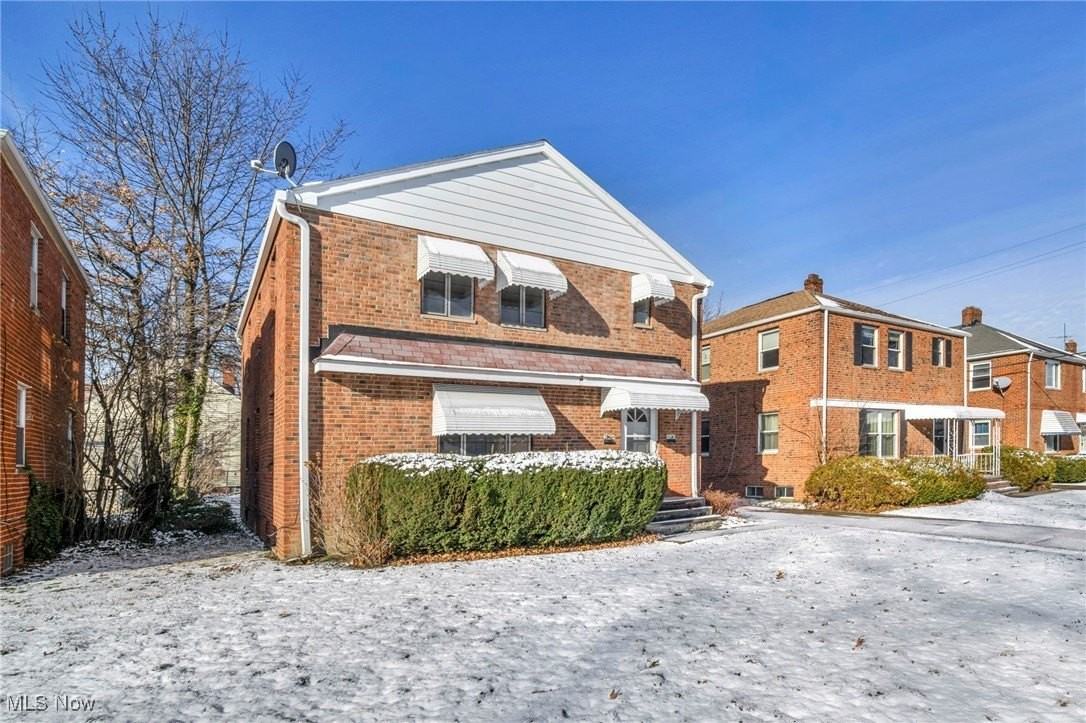 420 E 222nd St Unit 1 #1 - Photo 3 of 33