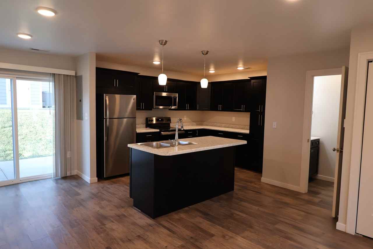 212 Terrace Dr #212 - Photo 4 of 36