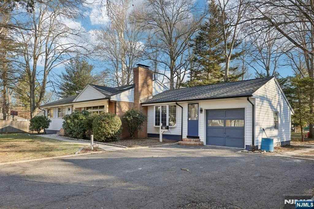 217 Knickerbocker Rd - Photo 2 of 30