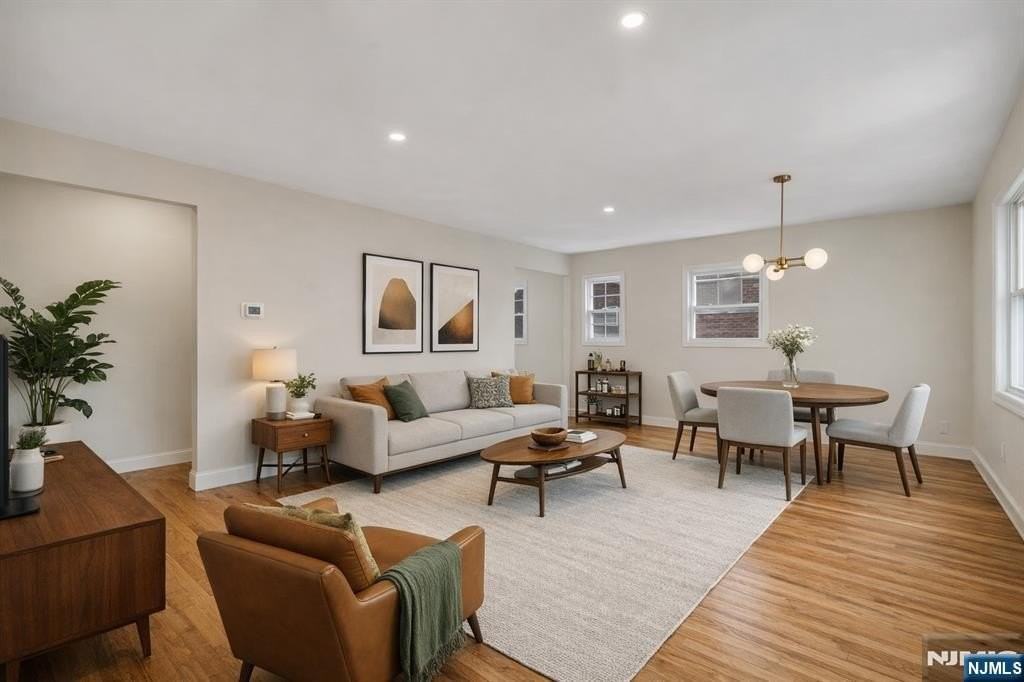 13 Casta Ln - Photo 4 of 26