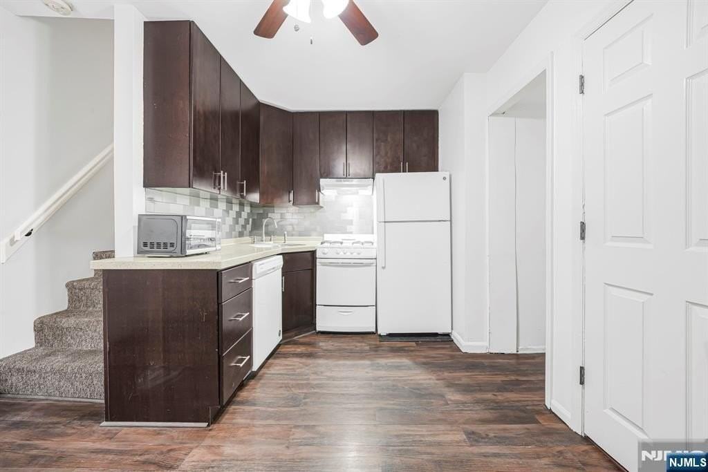 17 Central Ave - Photo 3 of 14