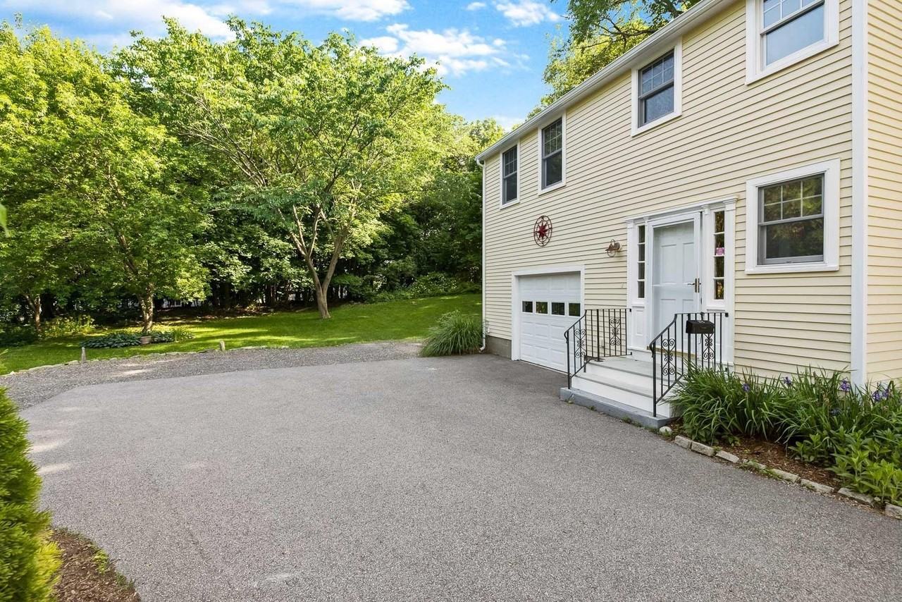 272 South St - Photo 4 of 29