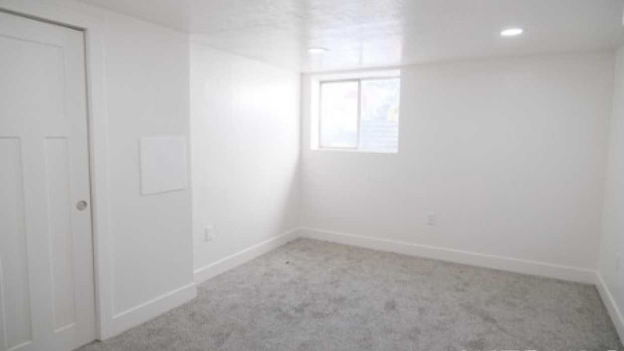 1965 E St - Photo 2 of 16