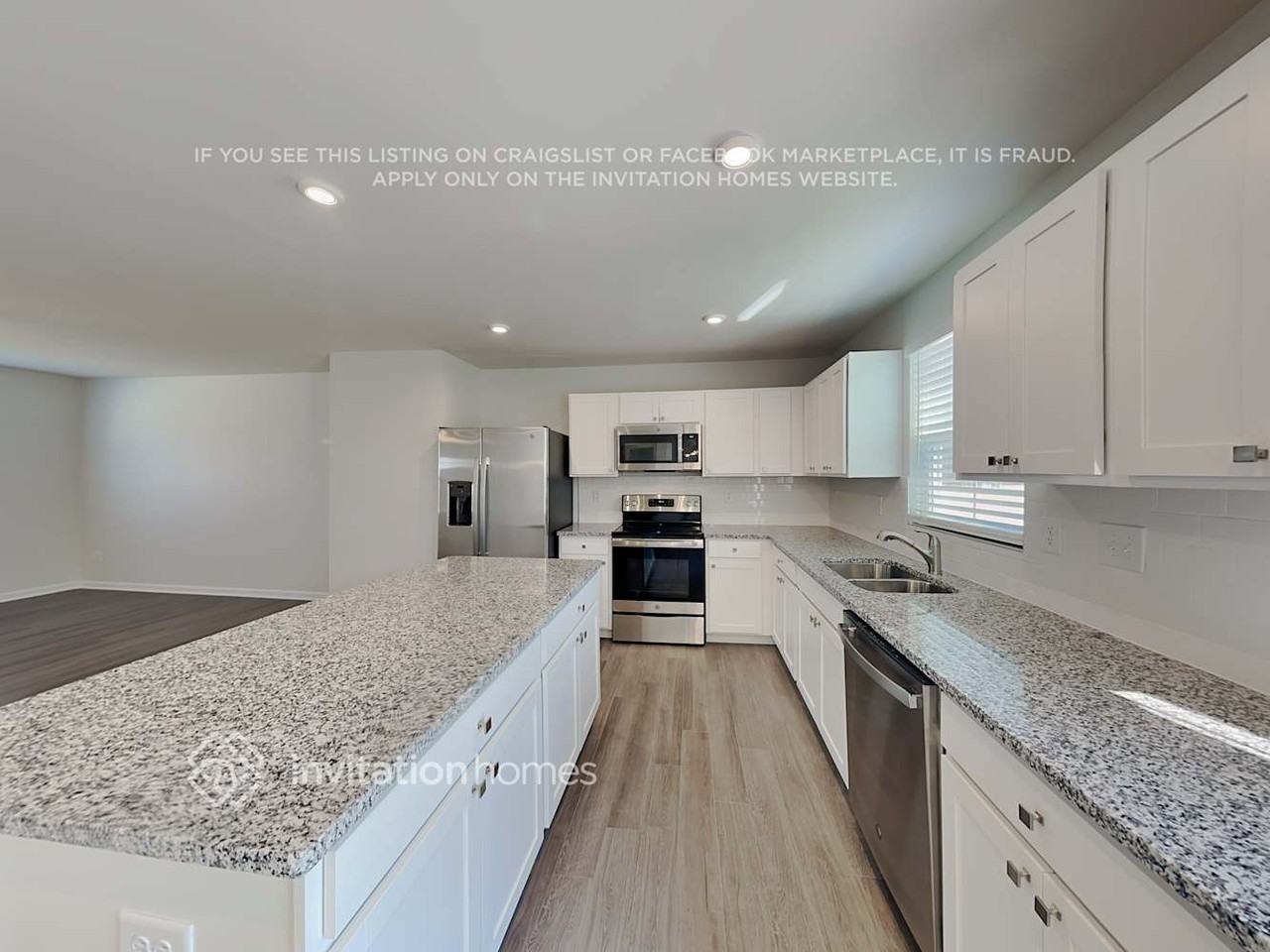 3015 Bouquet St - Photo 7 of 19