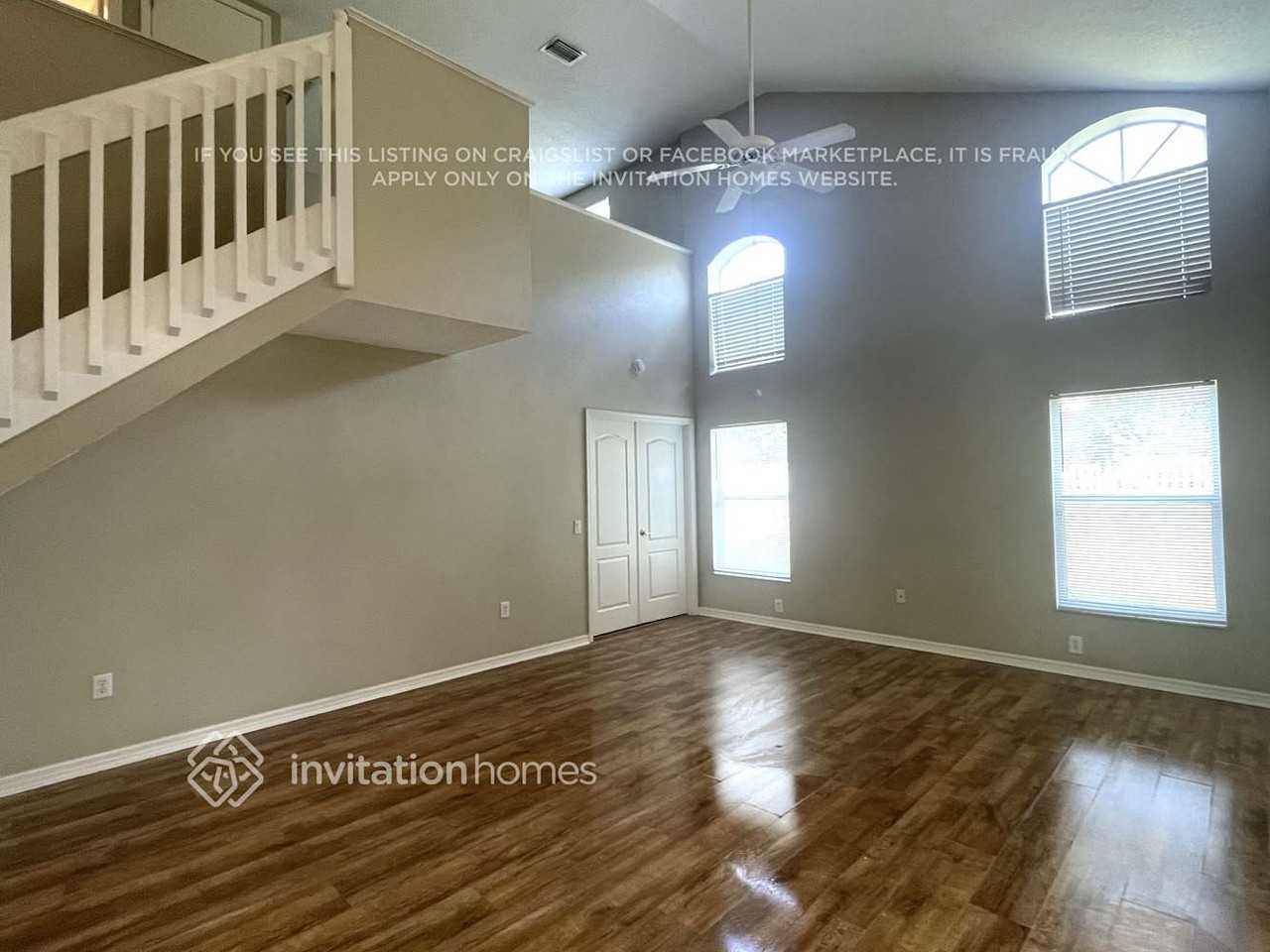 12840 Kings Lake Dr - Photo 3 of 17