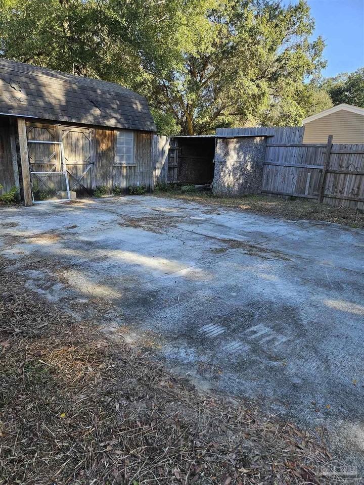 4240 Ewell St - Photo 2 of 16