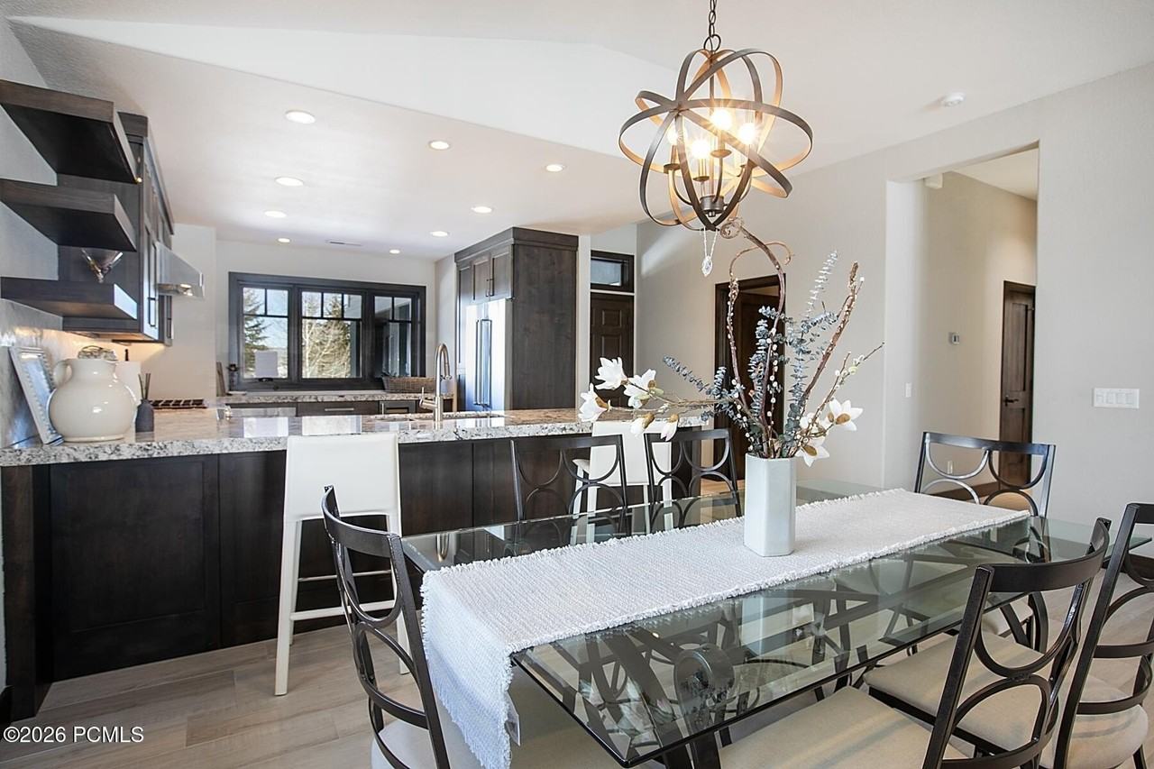 4129 Worthington Dr - Photo 5 of 22