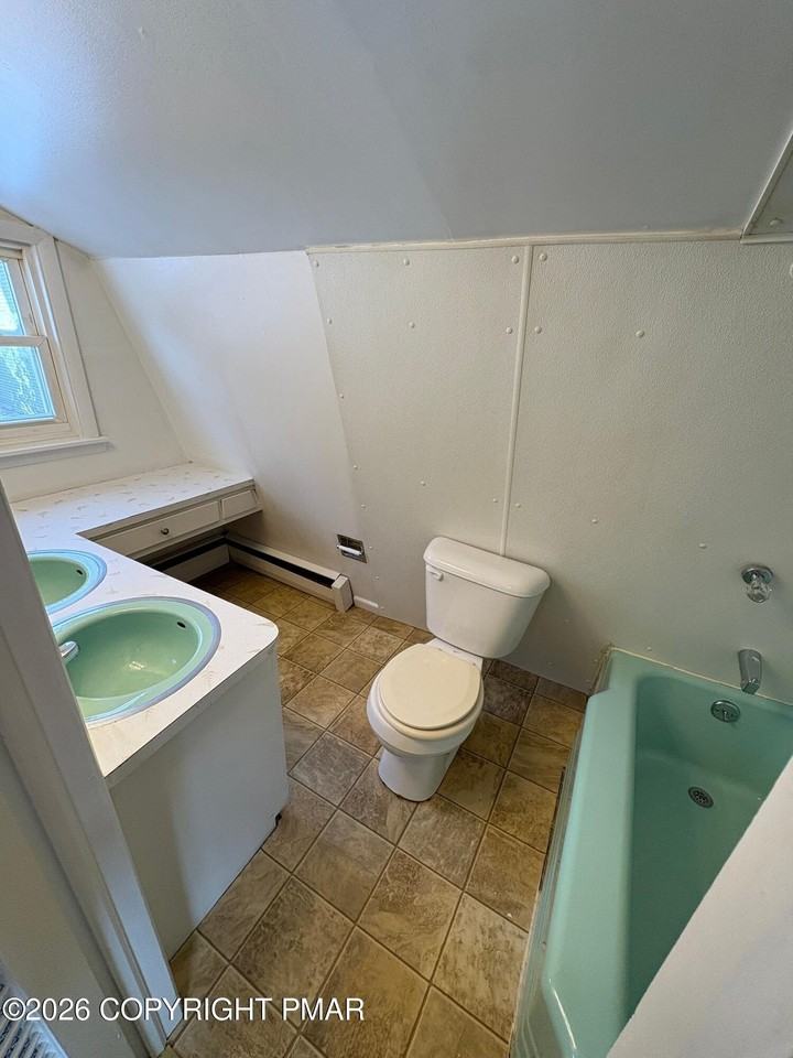 106 3rd St Unit 15 #15 - Photo 5 of 18