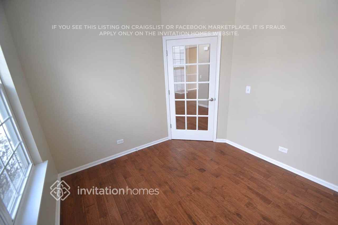 2382 Castle Pines Ln - Photo 6 of 13