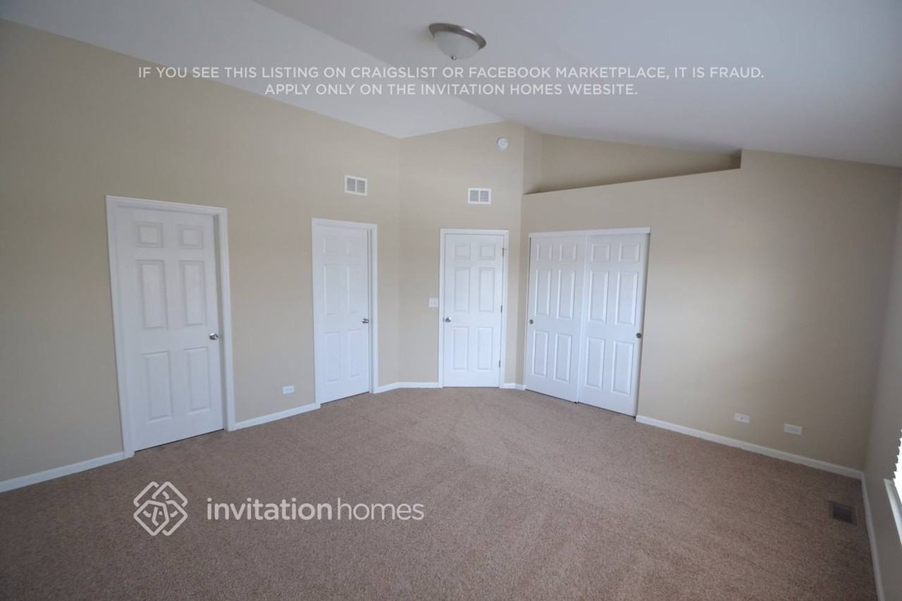 2382 Castle Pines Ln - Photo 7 of 13