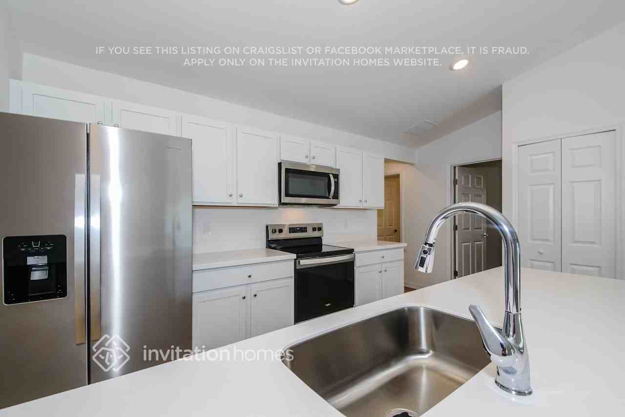 40 President Ln - Photo 7 of 16