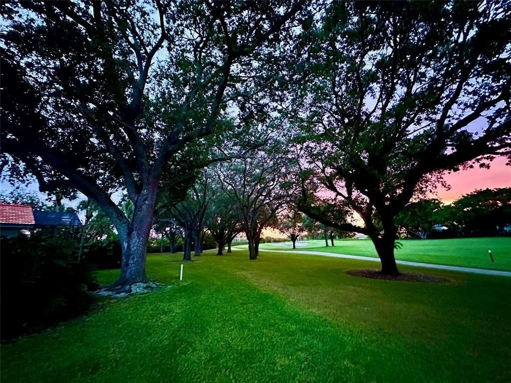 2295 Nw 53rd St - Photo 6 of 50