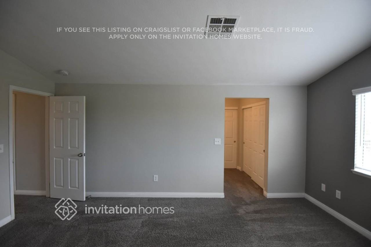 7517 W Gilmore Ave - Photo 7 of 14