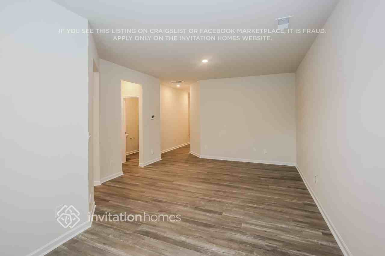 11747 Brier Village Ln - Photo 5 of 16