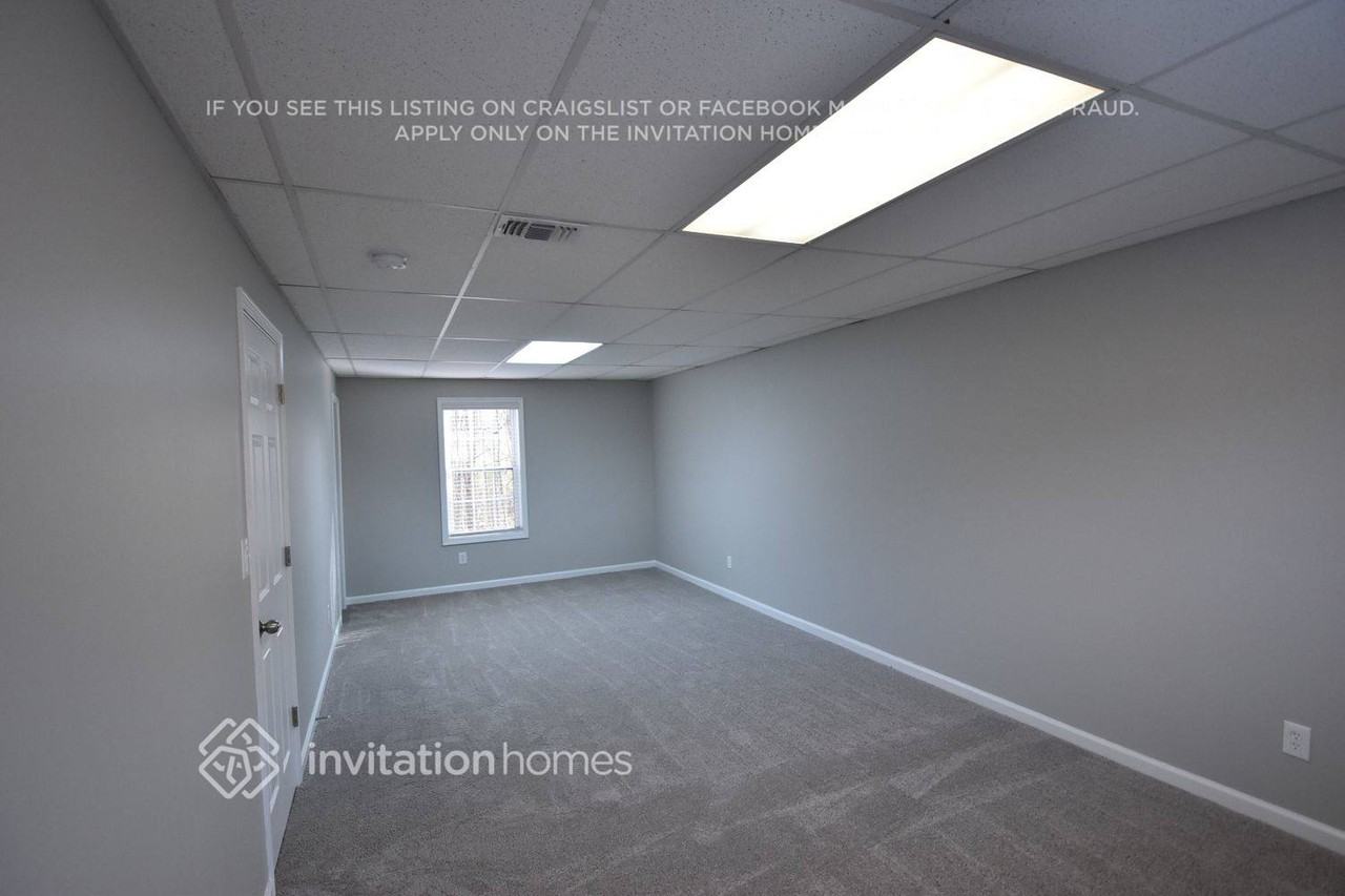 1616 Barrier Rd - Photo 6 of 10