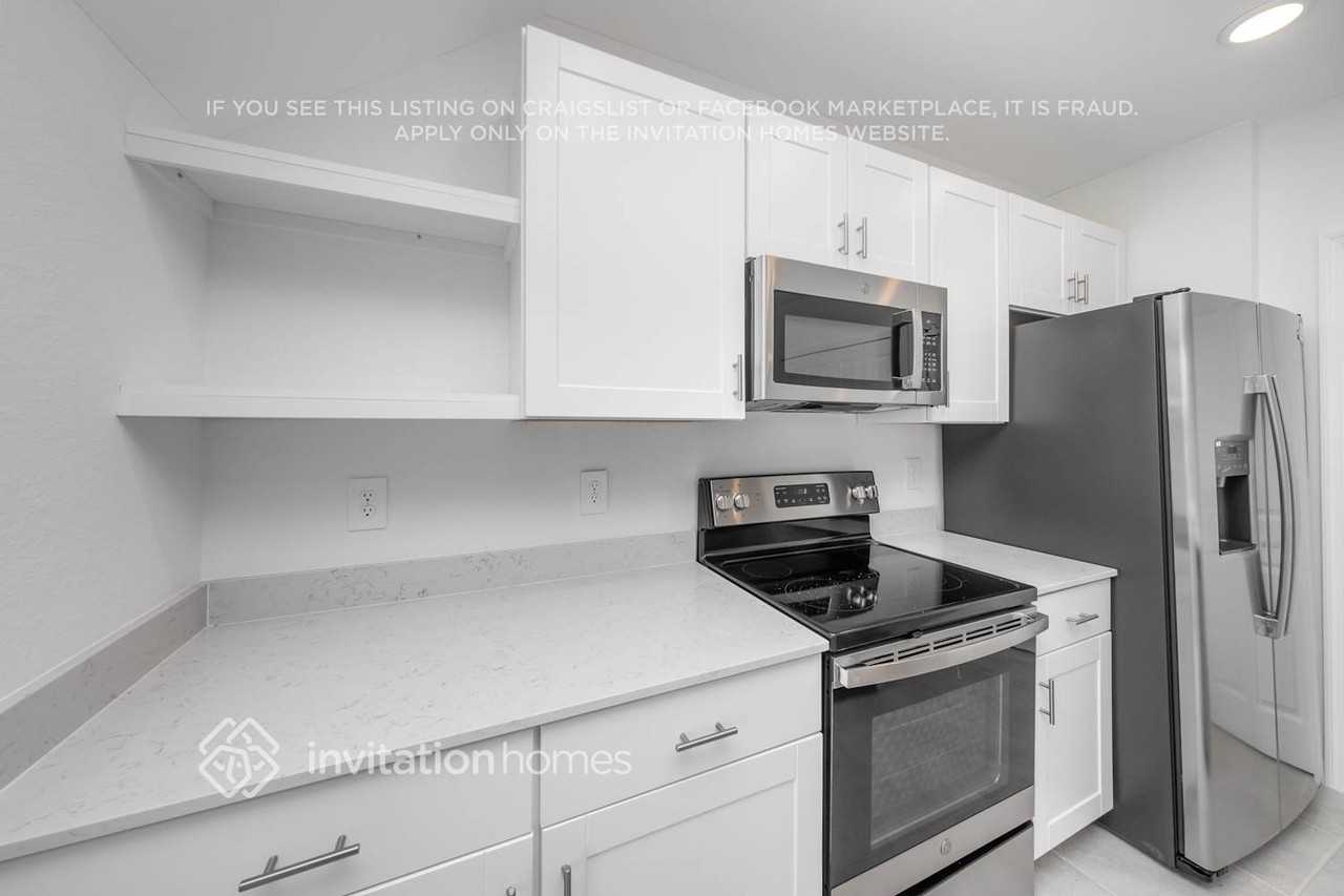 2712 Riverfield Rd - Photo 6 of 34