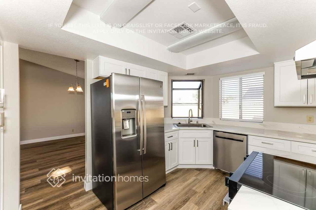 610 E Eldorado Ln - Photo 6 of 18